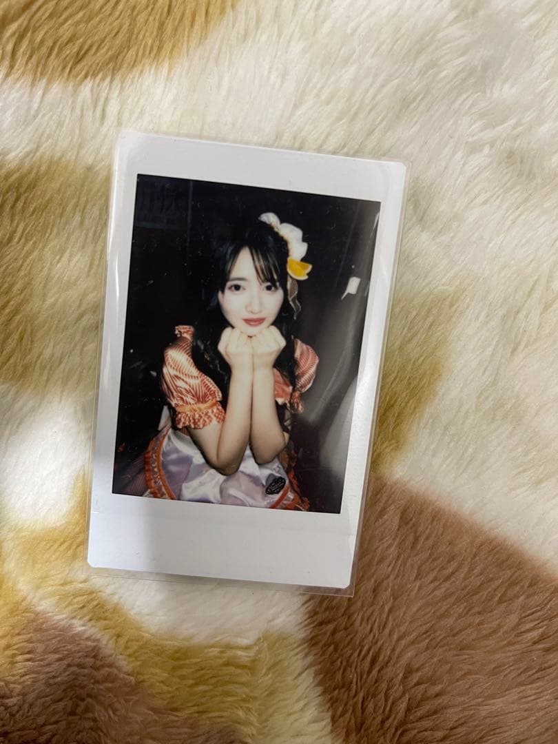 鎮西寿々歌　チェキ