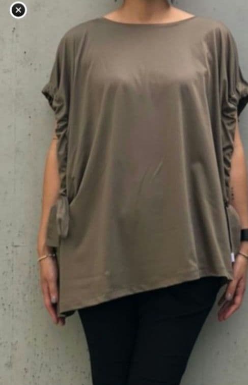 カリアング★ギャザーノースリーブトップス