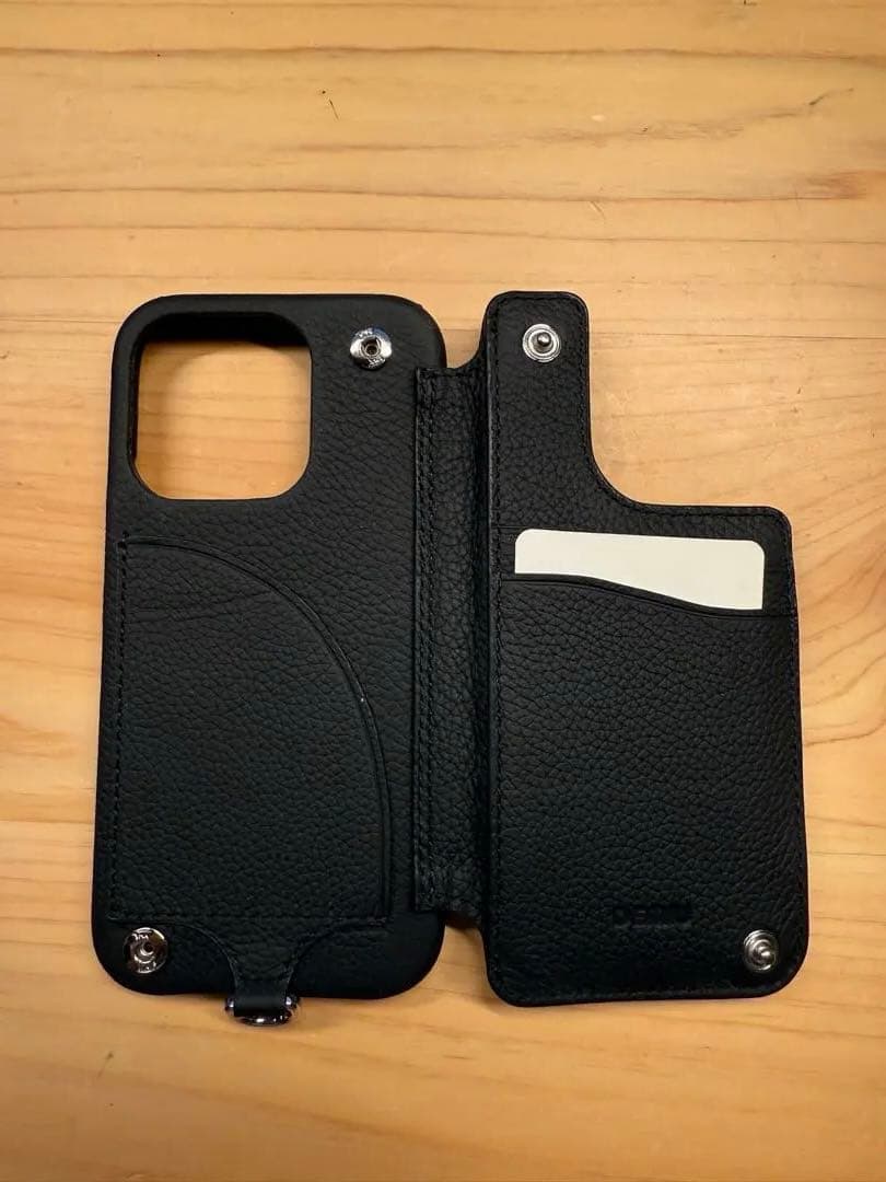 【未使用】Demiu iPhone15Pro向けカード入れつきケース＋ストラップ
