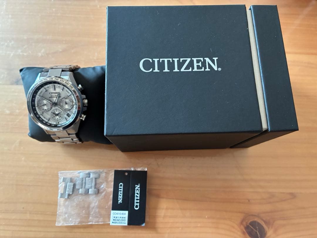 時計 CITIZEN ATTESA CC4010-80A