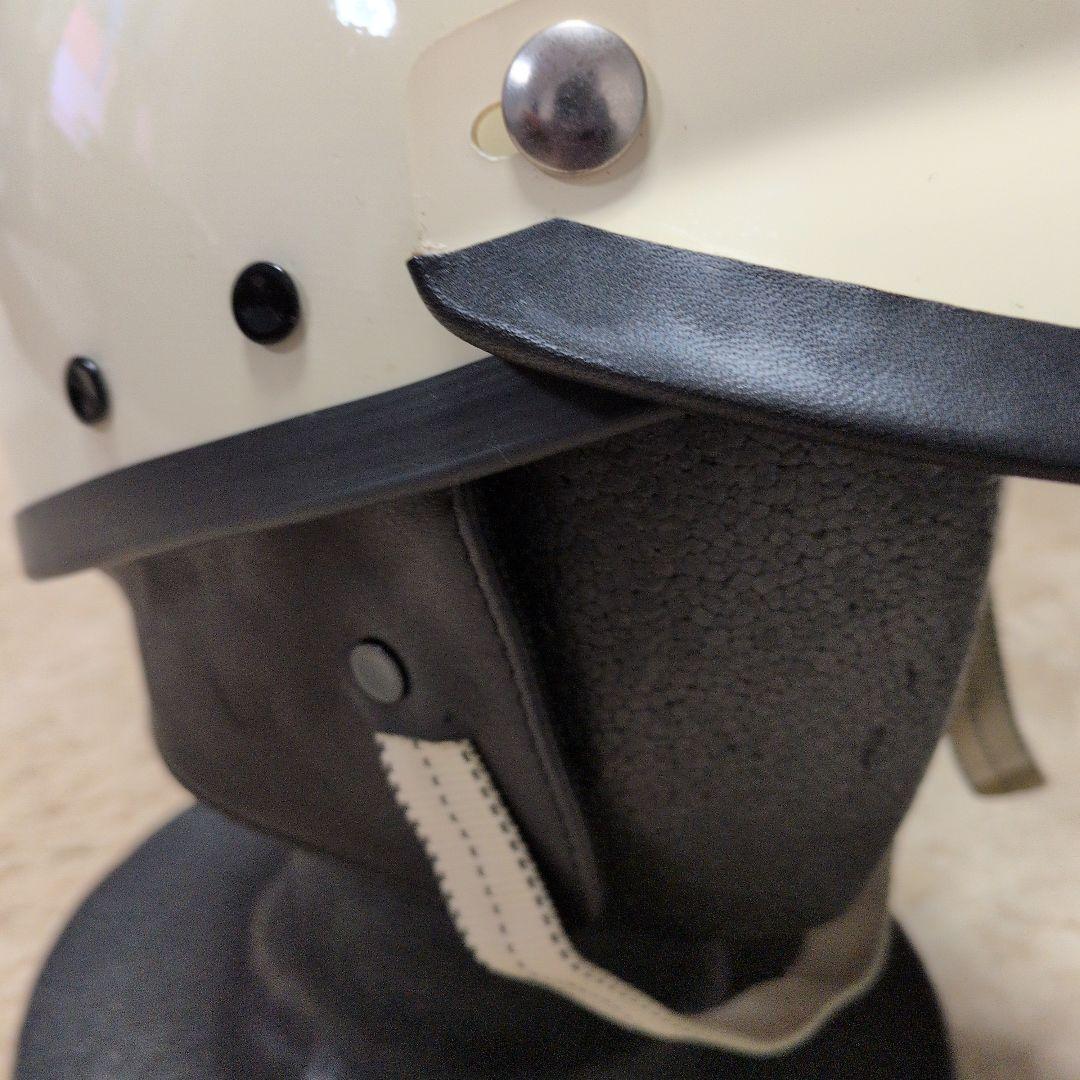 ヘルメット バイザー付き　ホワイト