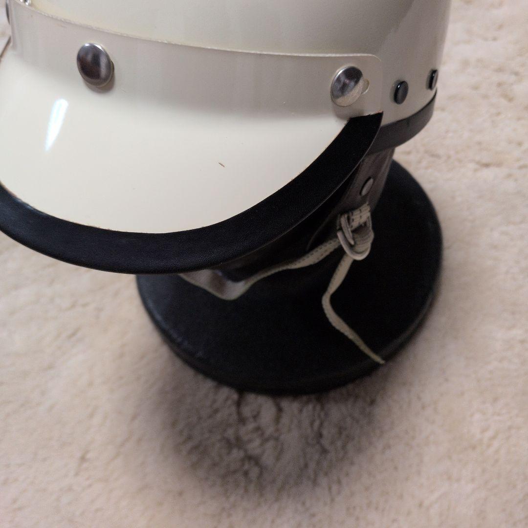 ヘルメット バイザー付き　ホワイト