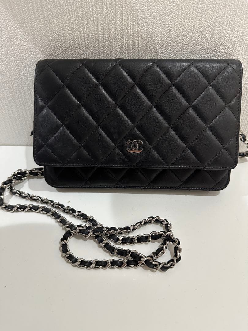 CHANEL（シャネル）　ラムスキン　チェーンウォレット　ココマーク