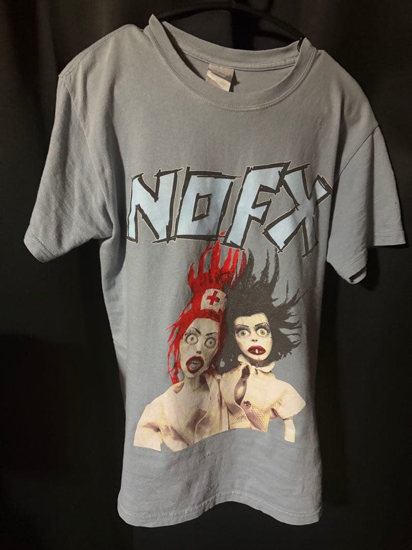 深瀬着用 NOFX Tシャツ