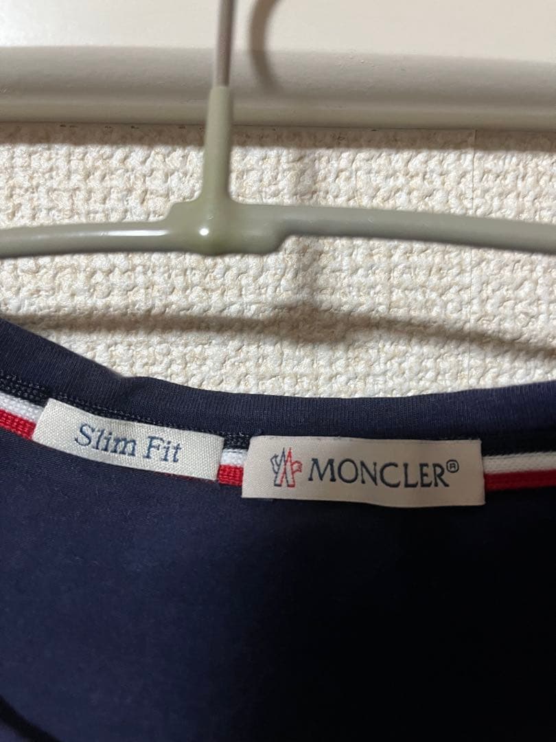 MONCLER ネイビー Tシャツ正規品
