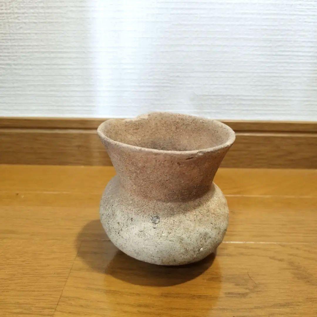 m*a様 発掘品　弥生土器の小壺　シャープな形　珍しい状態良好！