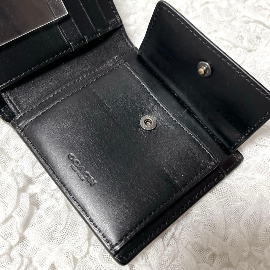 コーチ　シグネチャー　ブラック　レザー　二つ折り　財布　小銭入れ付　コンパクト