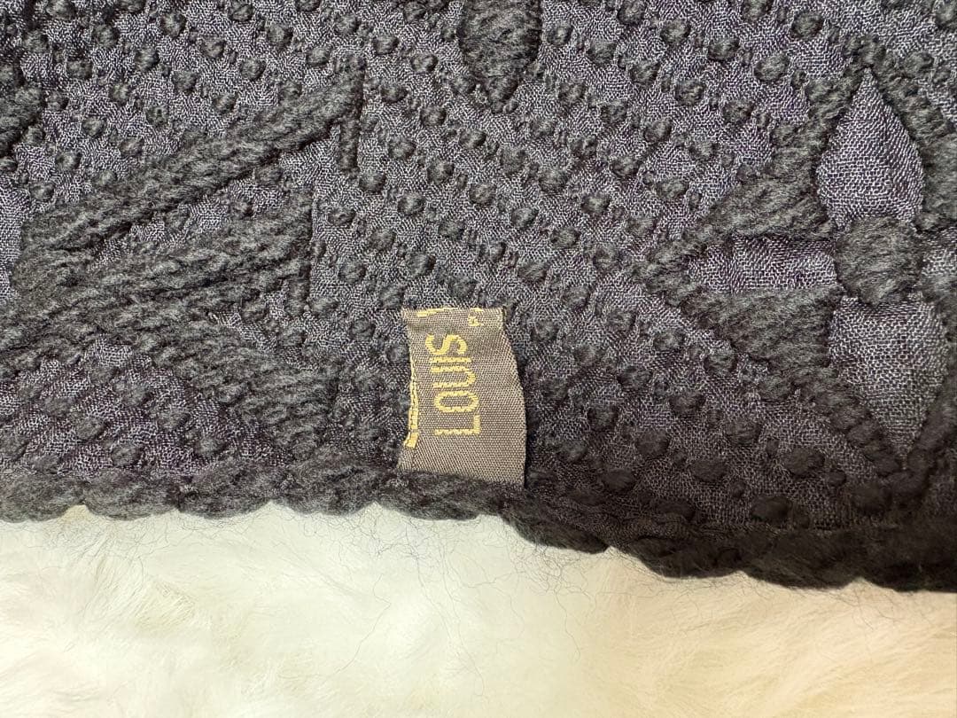 Louis Vuitton ブラック マフラー