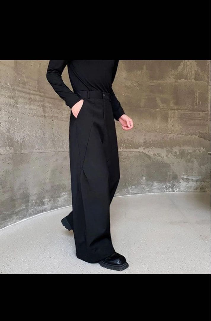 変形ワイドパンツ　モード　テック　深水光太