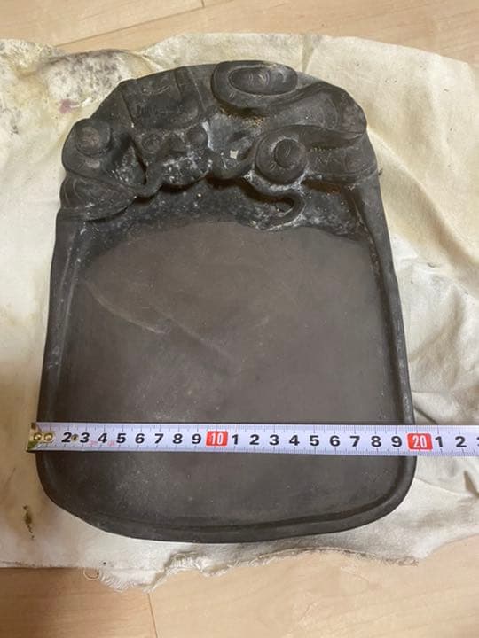 時代物 老端石雕松圖硯台・端渓石松彫端硯