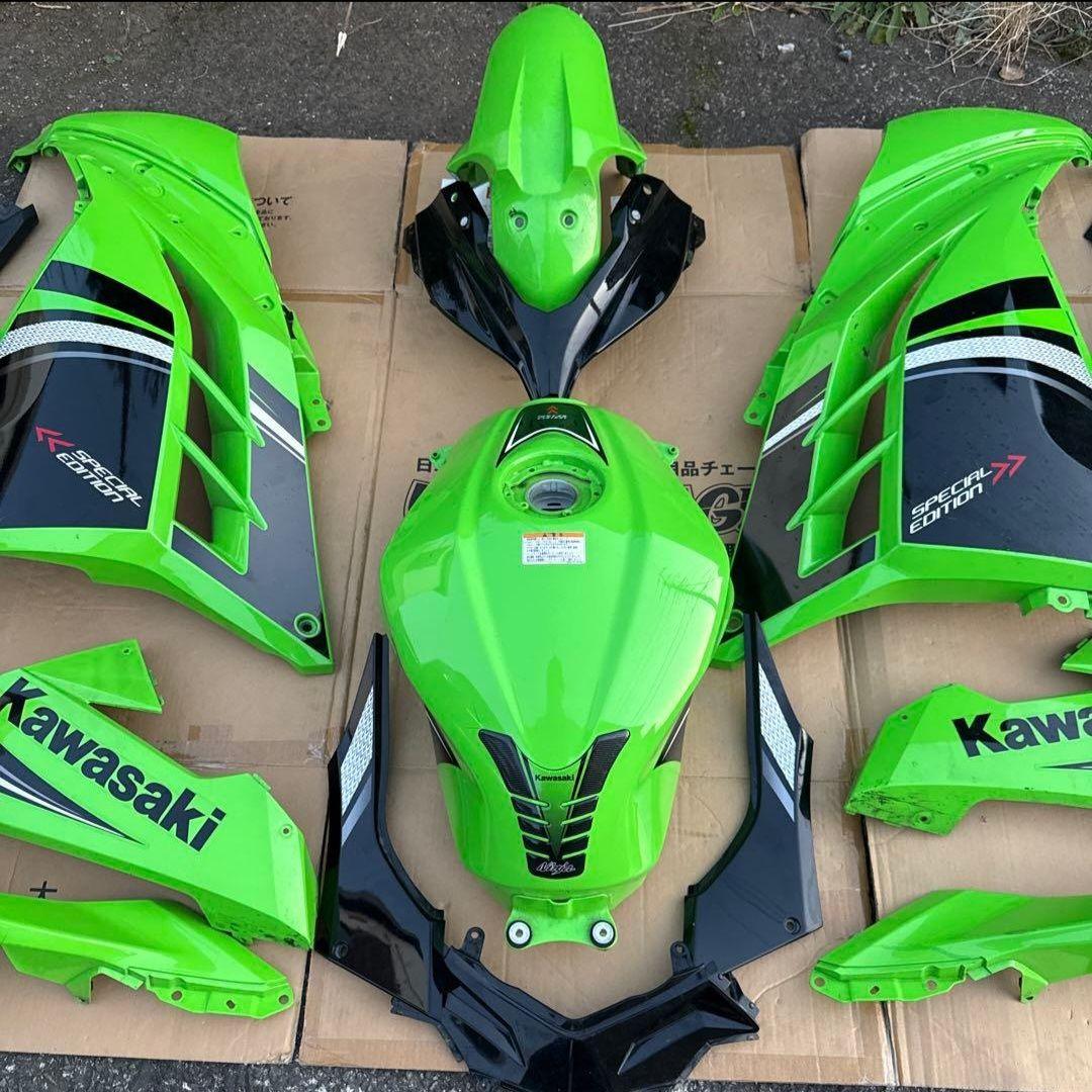 Kawasaki Ninja250　スペシャルエディション カウル一式