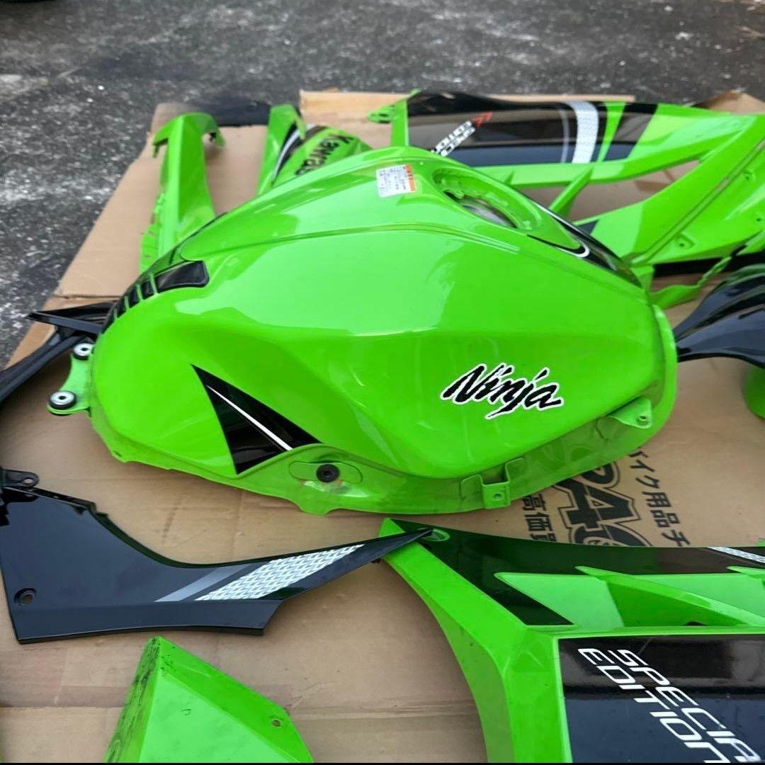 Kawasaki Ninja250　スペシャルエディション カウル一式