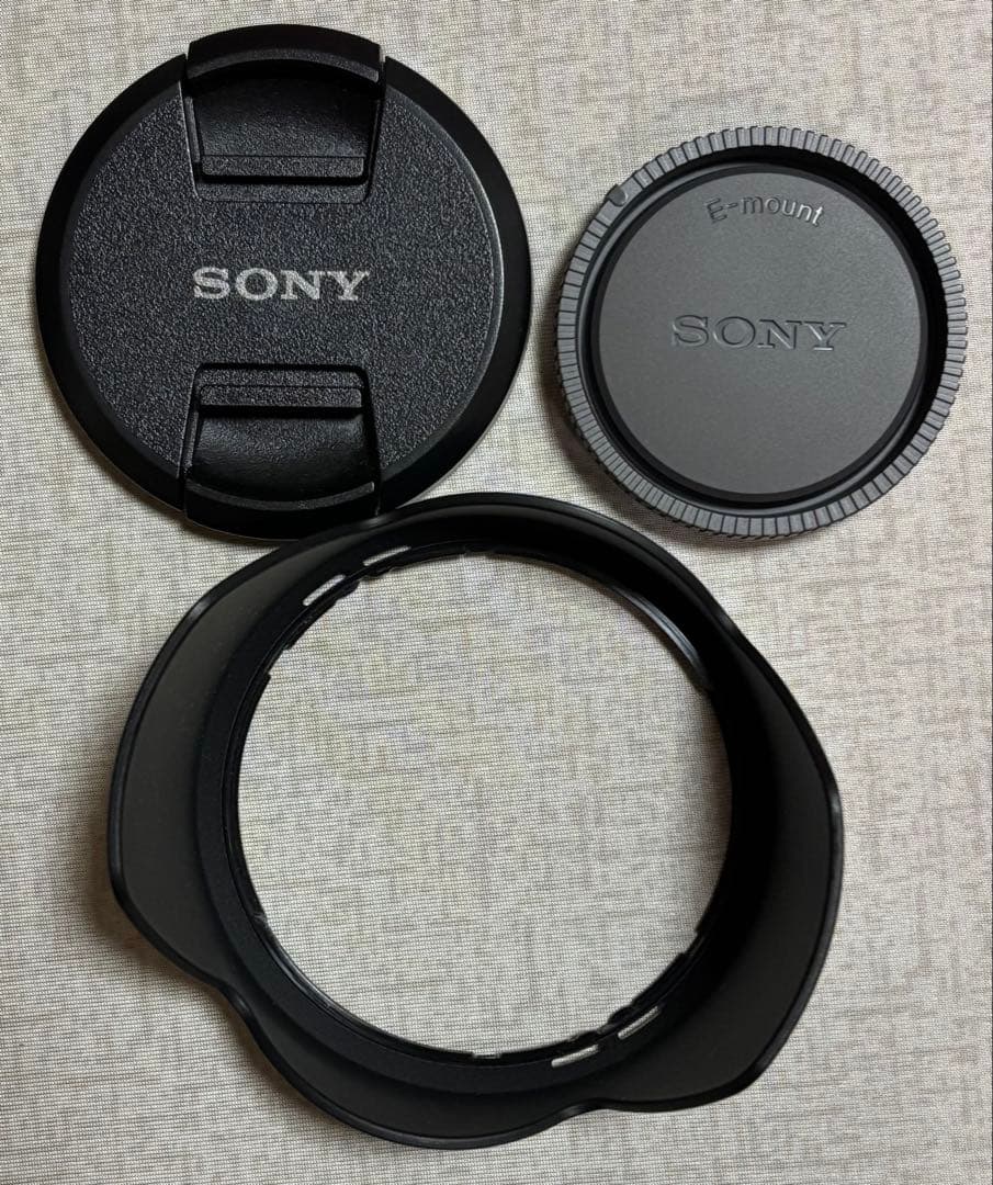 Sony FE 3.5-6.3/24-240 OSS ズームレンズ
