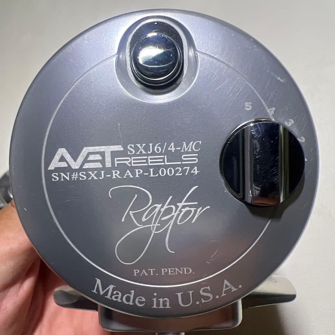 AVET REEL SXJ6/4 RAPTOR 左ハンドル　アベット