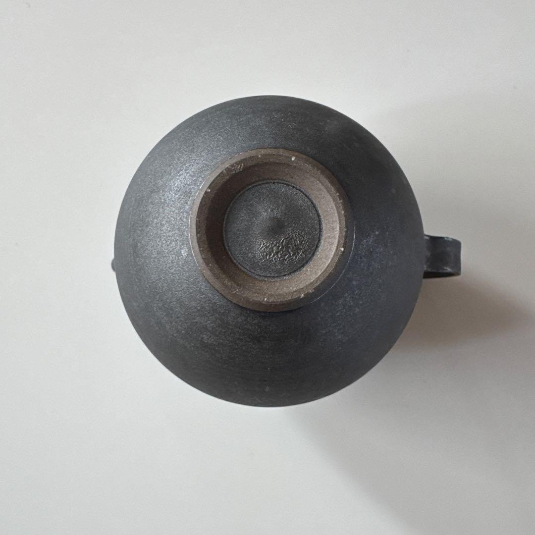 服部竜也さん　黒釉　ポット　陶器