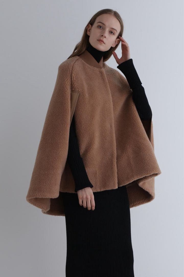 LE PHIL ル フィル　ウールボアケープ　ベージュ　ボアコート