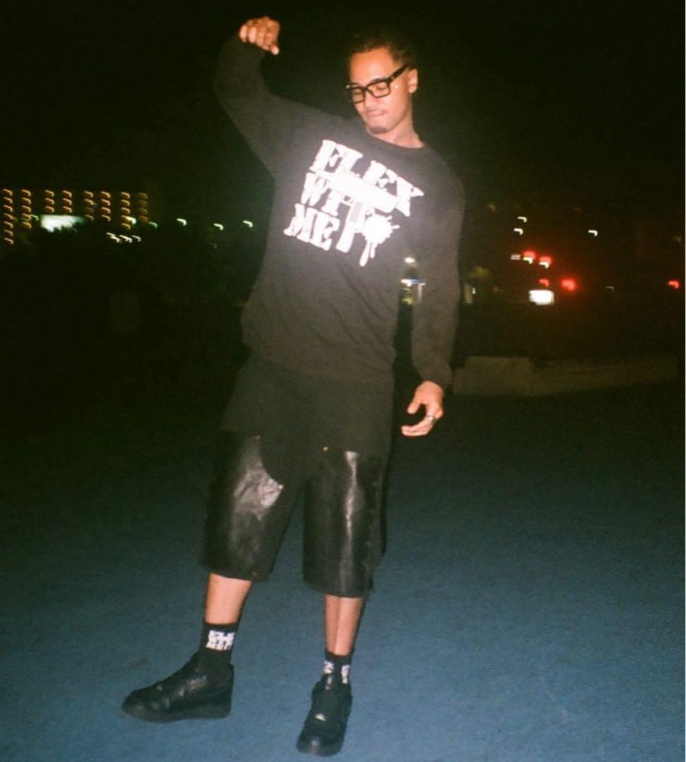 最安値•激レア　flexwitme Tシャツ ブラック Sサイズ　新品