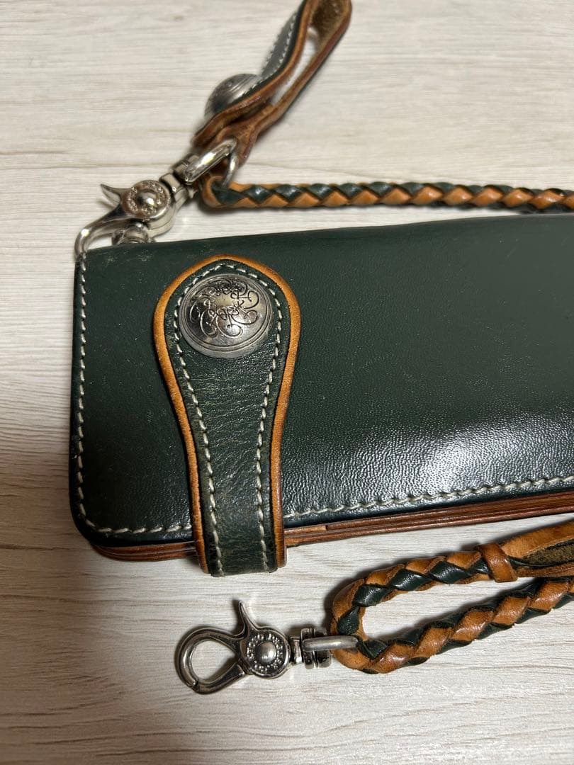 デグナーレザー編み込みストラップ付き財布