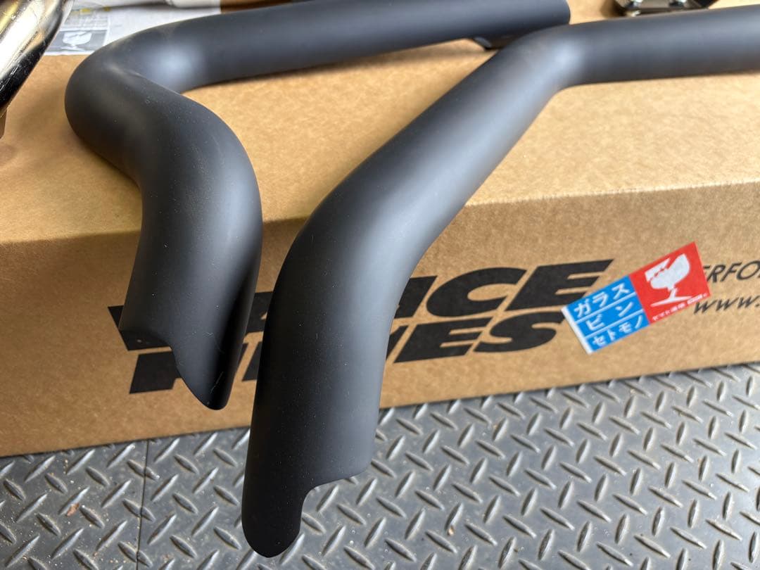 バンス＆ハインズショートショットフルエキマフラーハーレースポーツスター883美品