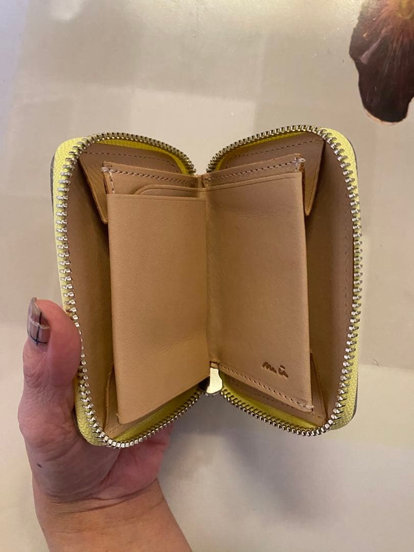 NADAYA ネオンイエロー 二つ折り財布