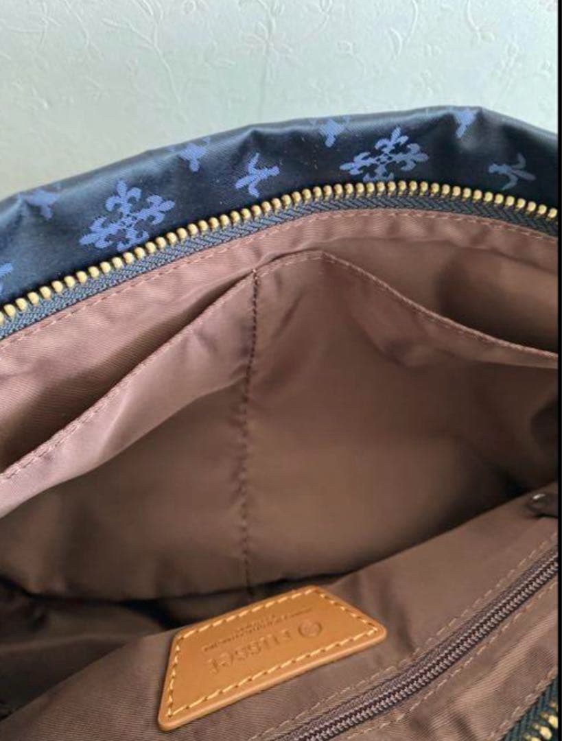 新品未使用　russet ラシット/ショルダーバッグ&ポーチ