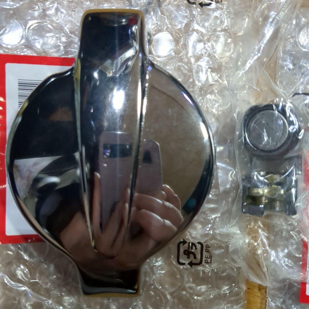 ホンダ CB 400 F 燃料タンクキャップセット