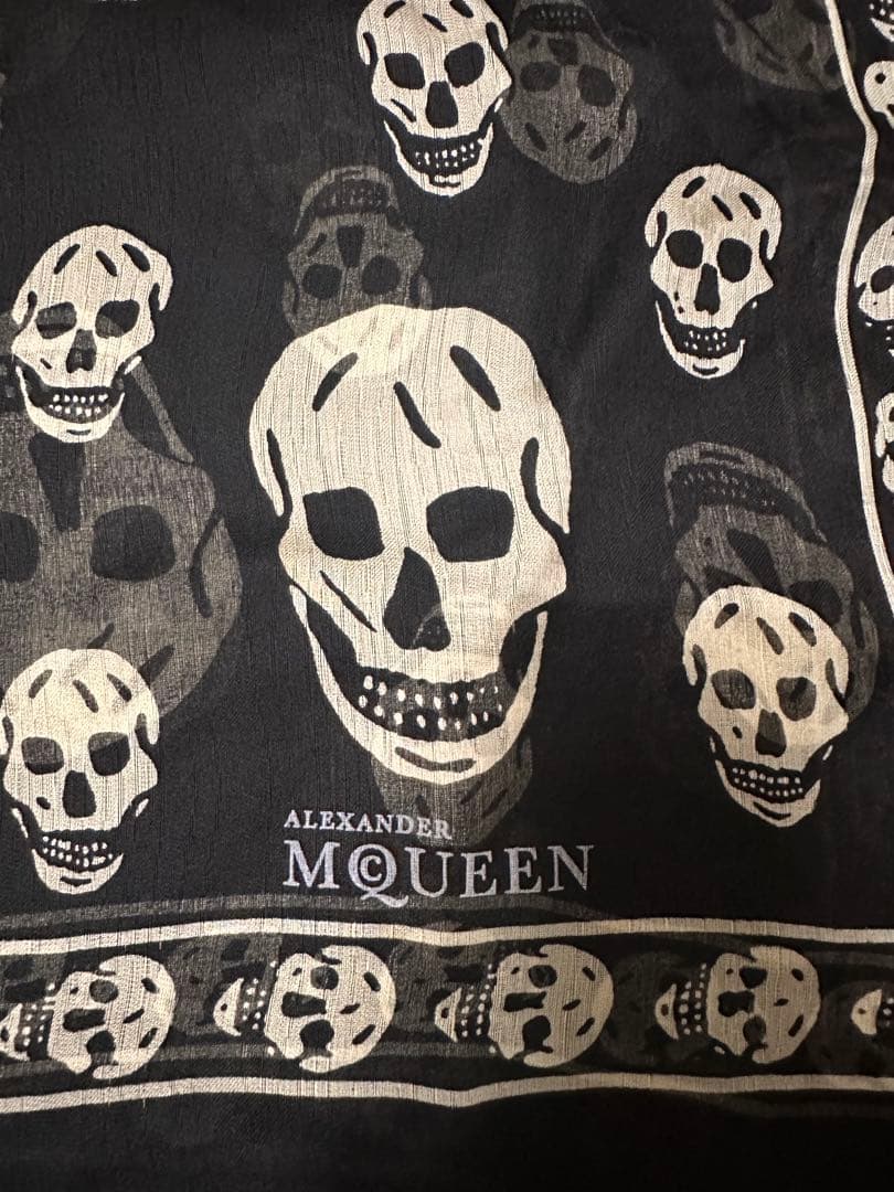 【Alexander McQueen 】アレキサンダー・マックイーン スカーフ