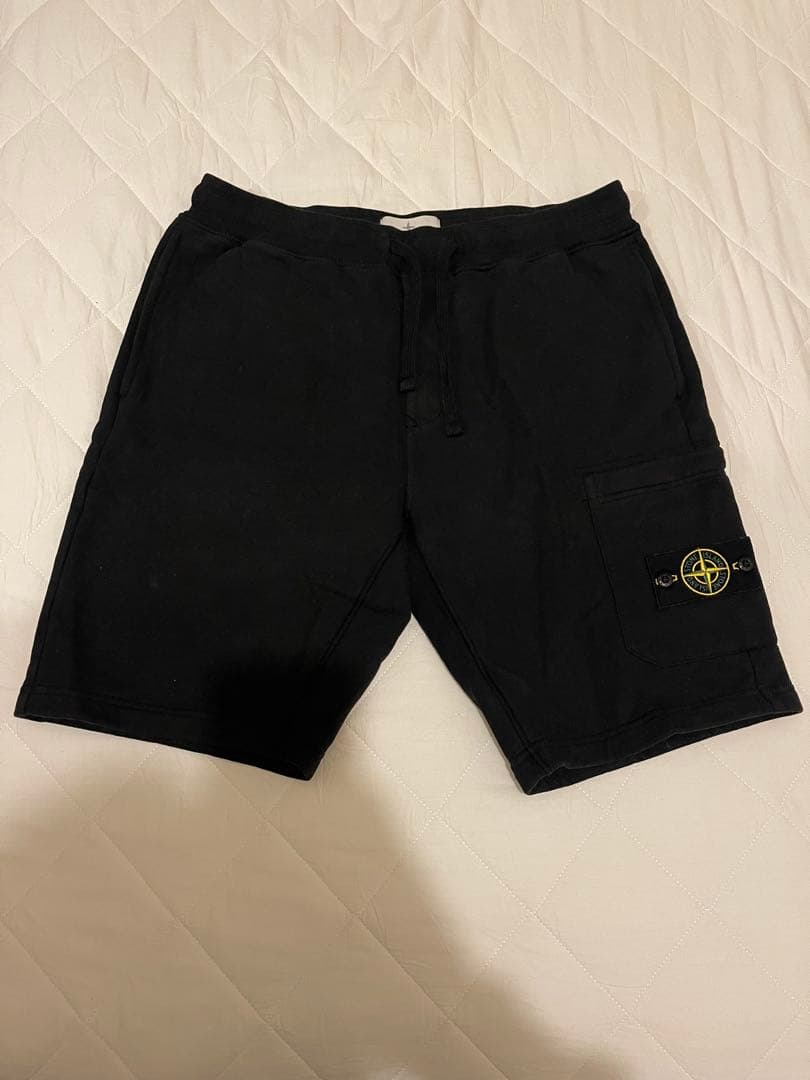 Stone  黒 ショートパンツ