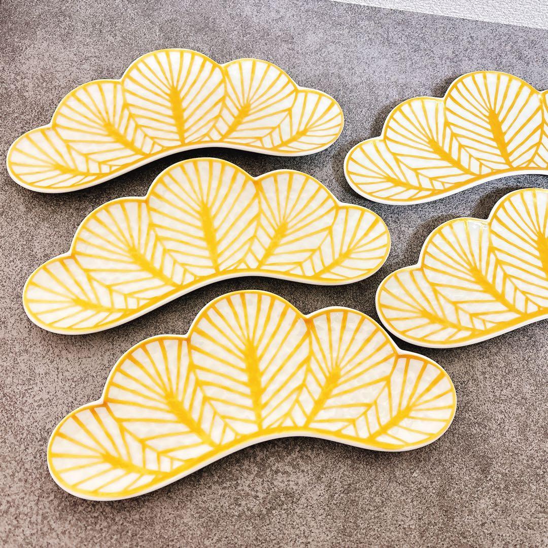 有田焼　幸楽窯　錦金松葉形前菜皿　白金　5点セット