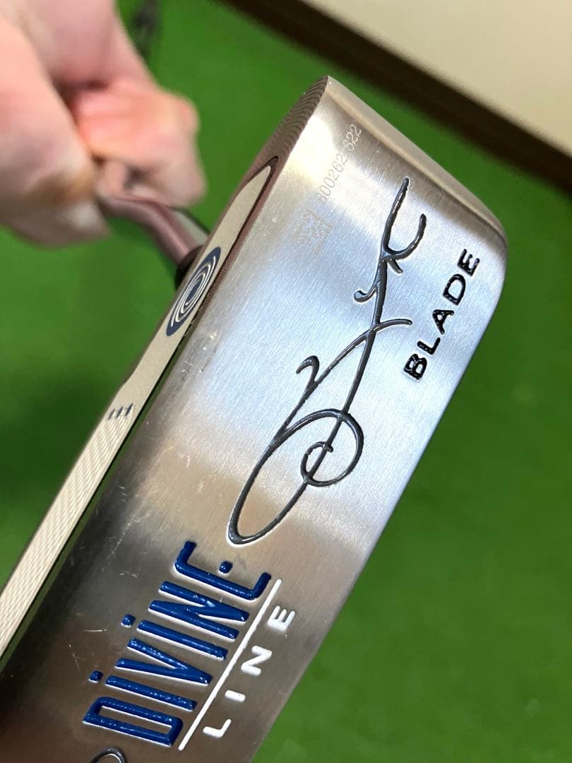 オデッセイ DIVINE レディースパター　極美品^o^