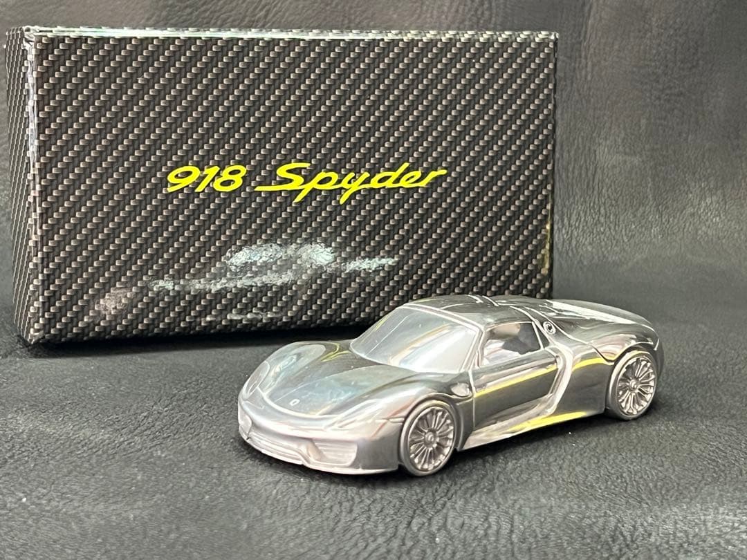 【ポルシェ 918スパイダー】メタル ミニカー　ペーパーウェイト　非売品