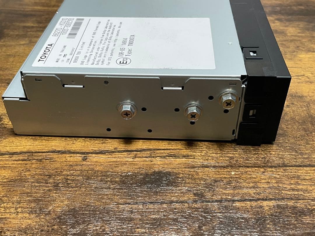 トヨタ純正DVDプレーヤー+TVnaviキット(日本電機サービス)