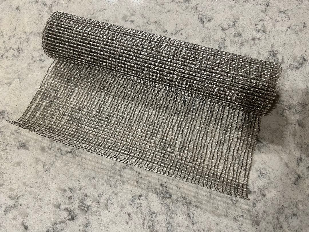 chilewich チルウィッチ　テーブルランナー　ラティス　シルバー