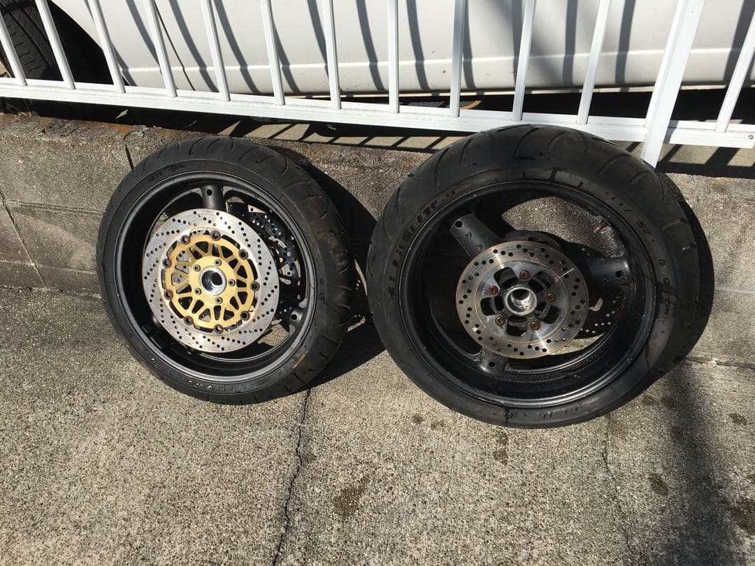 GSF1200 純正ホイールセット　GV75A