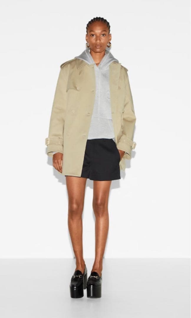 GUCCI ベージュ トレンチコート　サイズ40