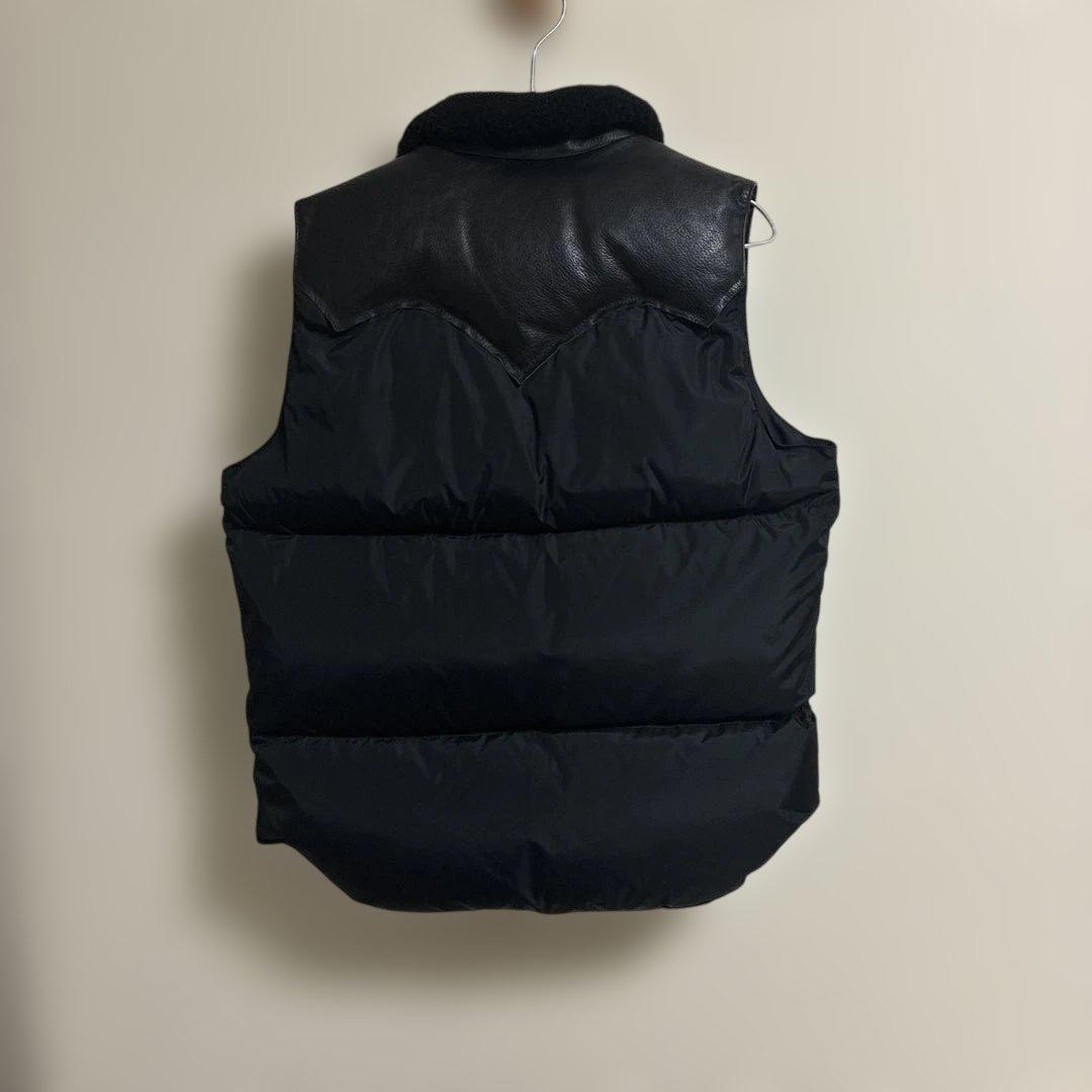 ロッキーマウンテンフェザーベッド ビームス ダウンベスト ブラック 40