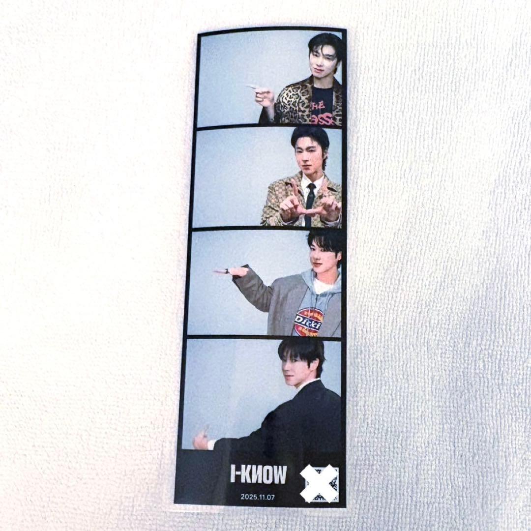 東方神起 ユノ ユンホ U-KNOW I-KNOW 4cut Tabloid ①