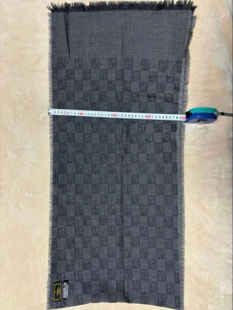 【美品】FENDI ズッカ柄 マフラー 100%ウール　グレー　ブラック