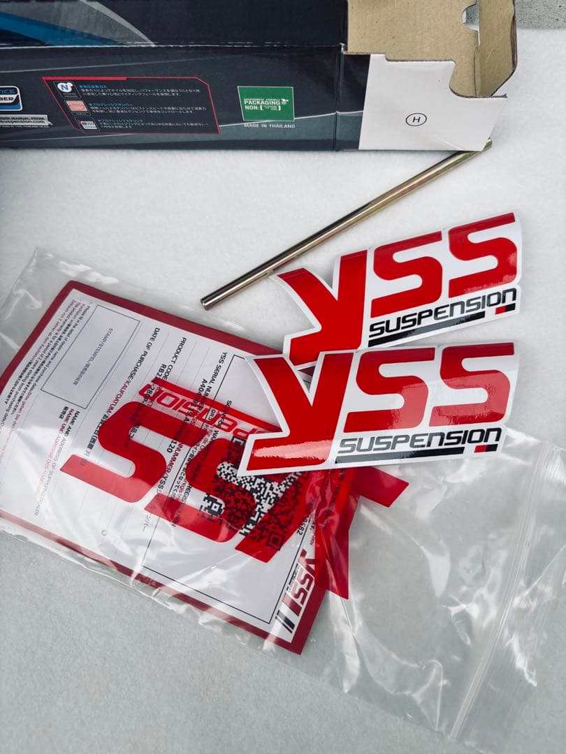 専用　YSS ショックアブソーバー 黒/赤　280 モンキーなど