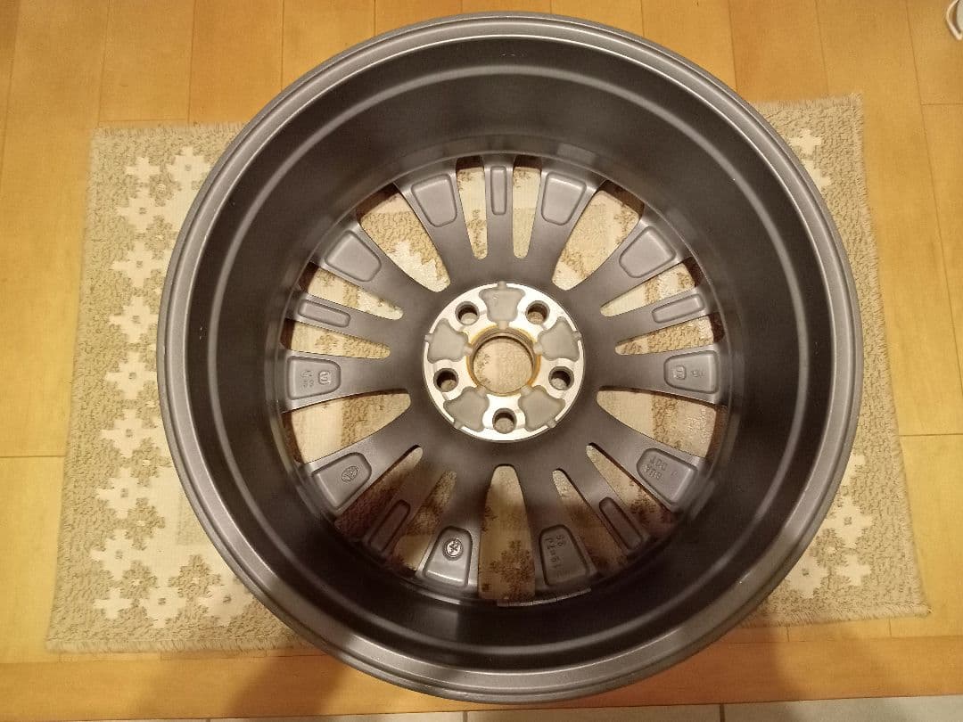 ８０系ハリアー純正ホイール　１本