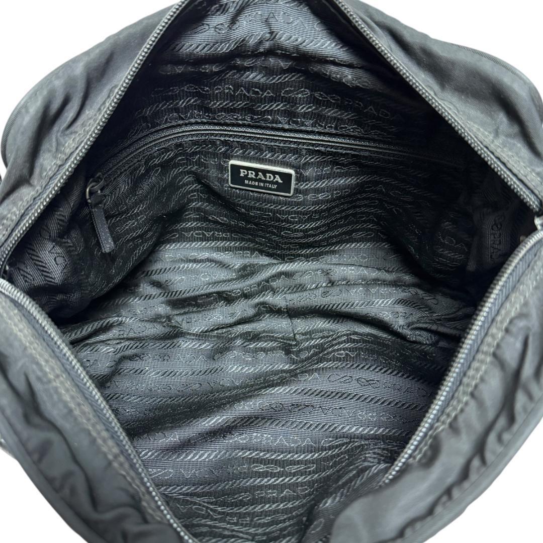 4076 美品 PRADA プラダ ショルダーバッグ 三角ロゴ 白タグ ブラック