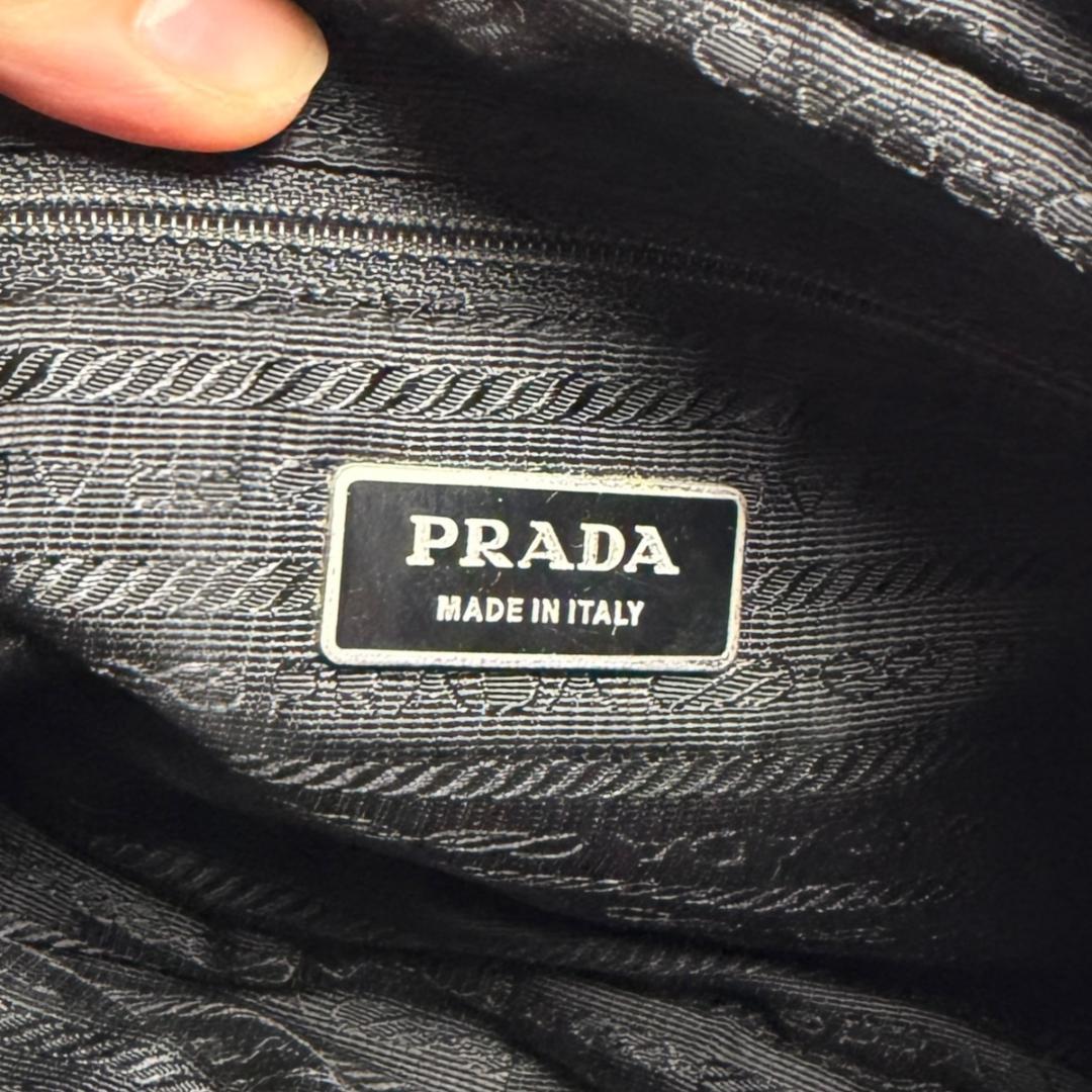 4076 美品 PRADA プラダ ショルダーバッグ 三角ロゴ 白タグ ブラック