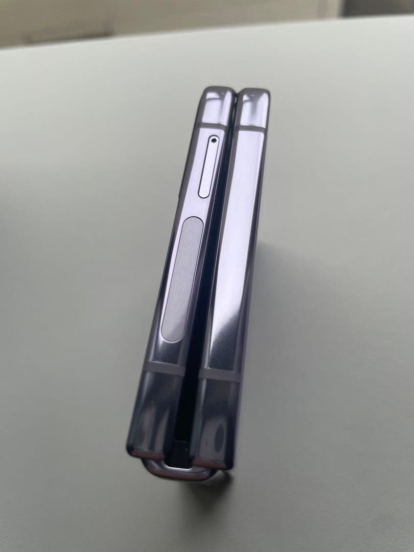 携帯電話本体 Samsung Galaxy Zflip4