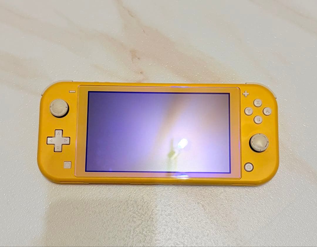Nintendo Switch lite イエロー