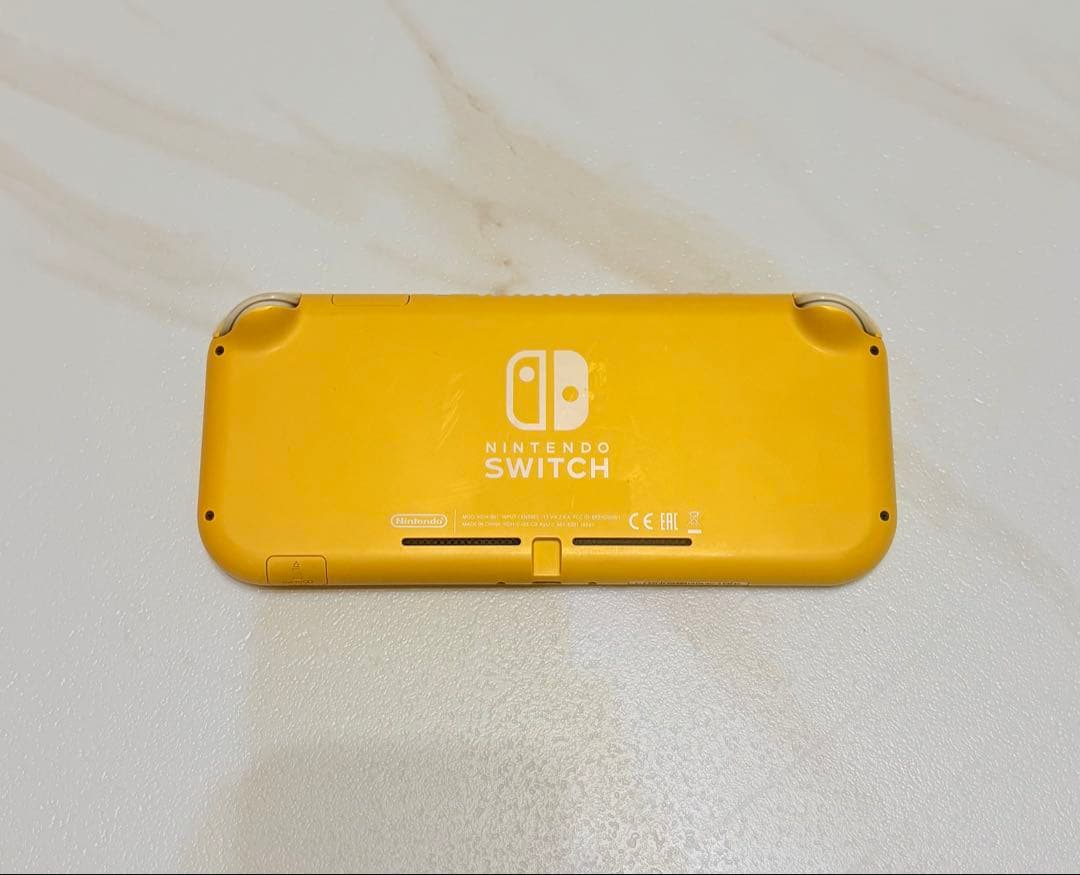 Nintendo Switch lite イエロー