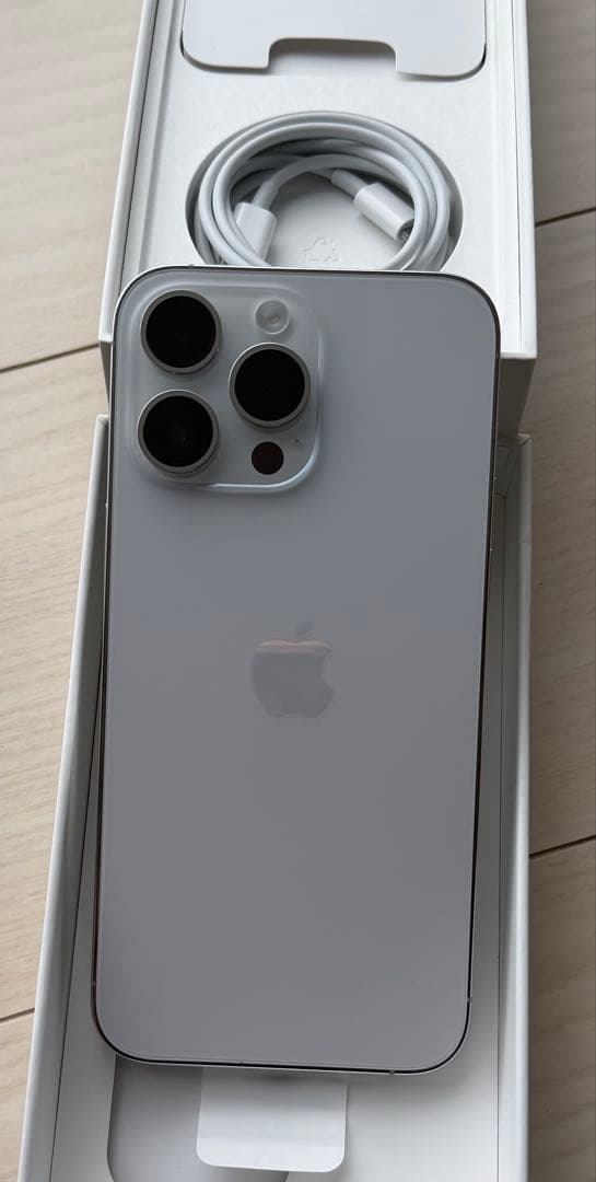 iPhone 14 Pro Max 256GB simフリー シルバー