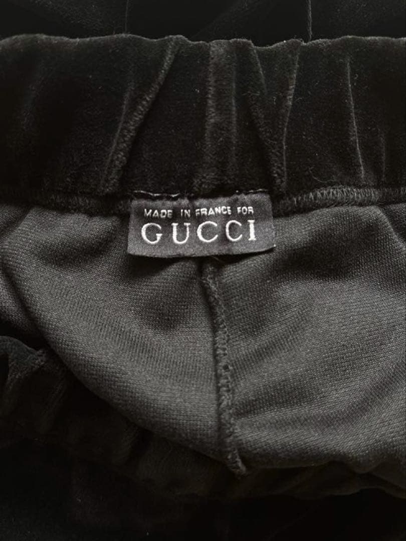 GUCCI ブラック ベルベット カジュアルパンツ