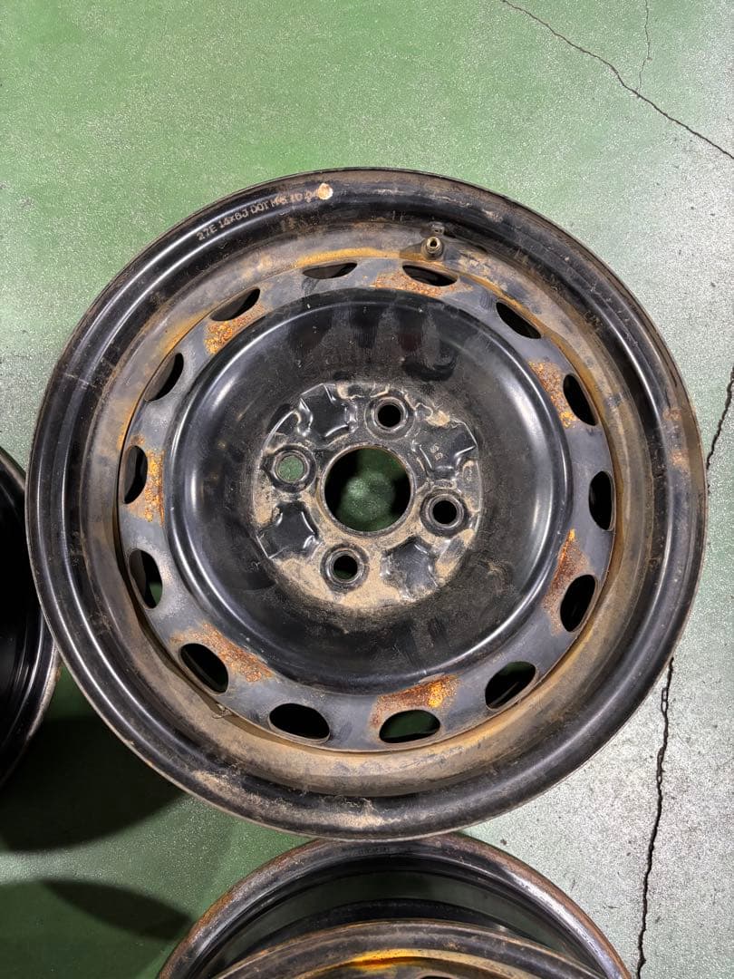 デミオ　純正　14インチ　6j +45 鉄チン