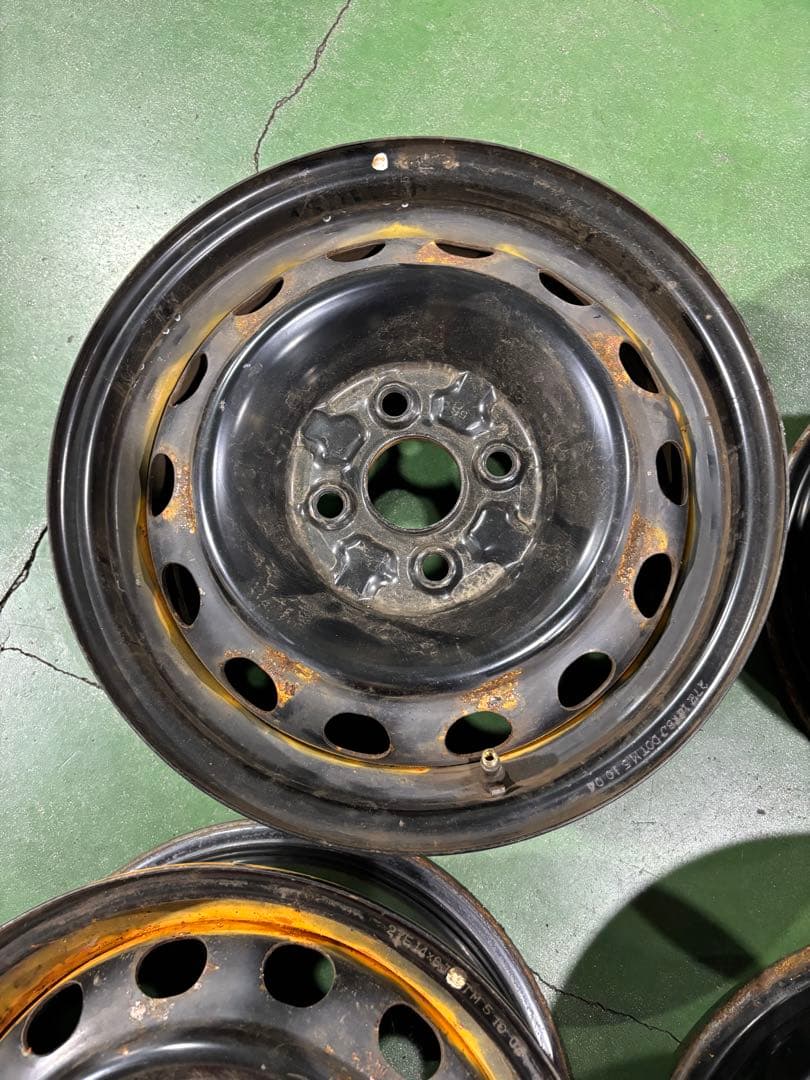 デミオ　純正　14インチ　6j +45 鉄チン