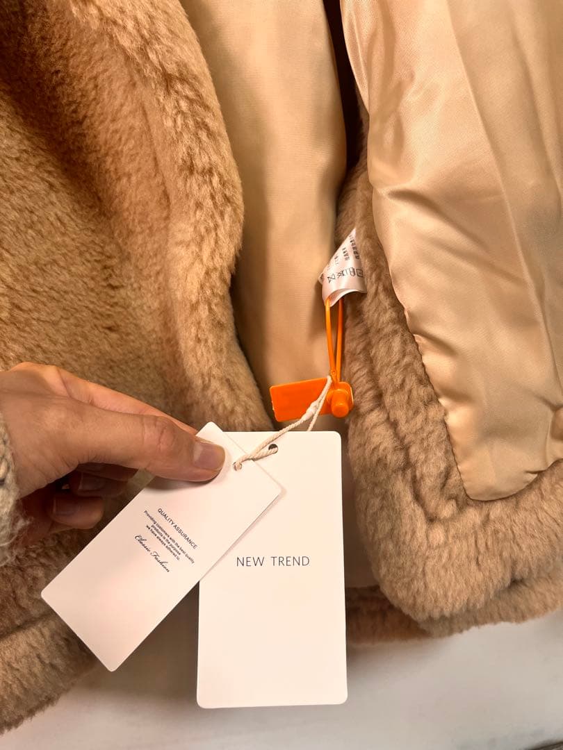 【新品未使用・タグ付き】テディ　ポンチョ　ケープ　maxmara好きな方にも